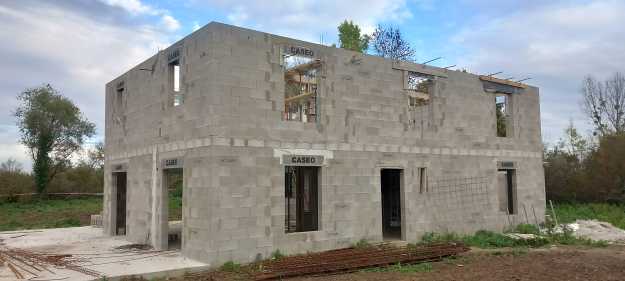 Média réf. 8498 (34/43): Maison sur mesure à LIANCOURT SAINT-PIERRE  (60240) - 01036