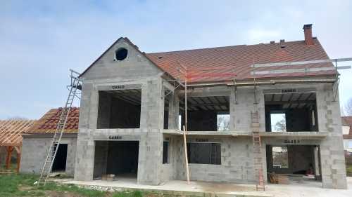 Média réf. 8703 (23/43): Maison sur mesure à LIANCOURT SAINT-PIERRE  (60240) - 01036