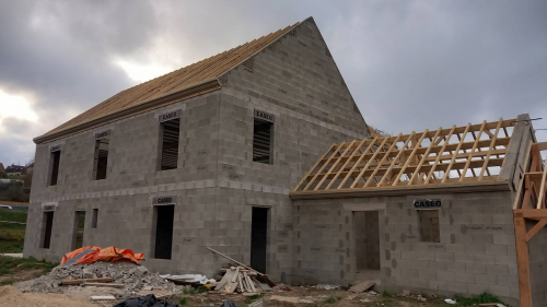 Média réf. 8646 (26/43): Maison sur mesure à LIANCOURT SAINT-PIERRE  (60240) - 01036